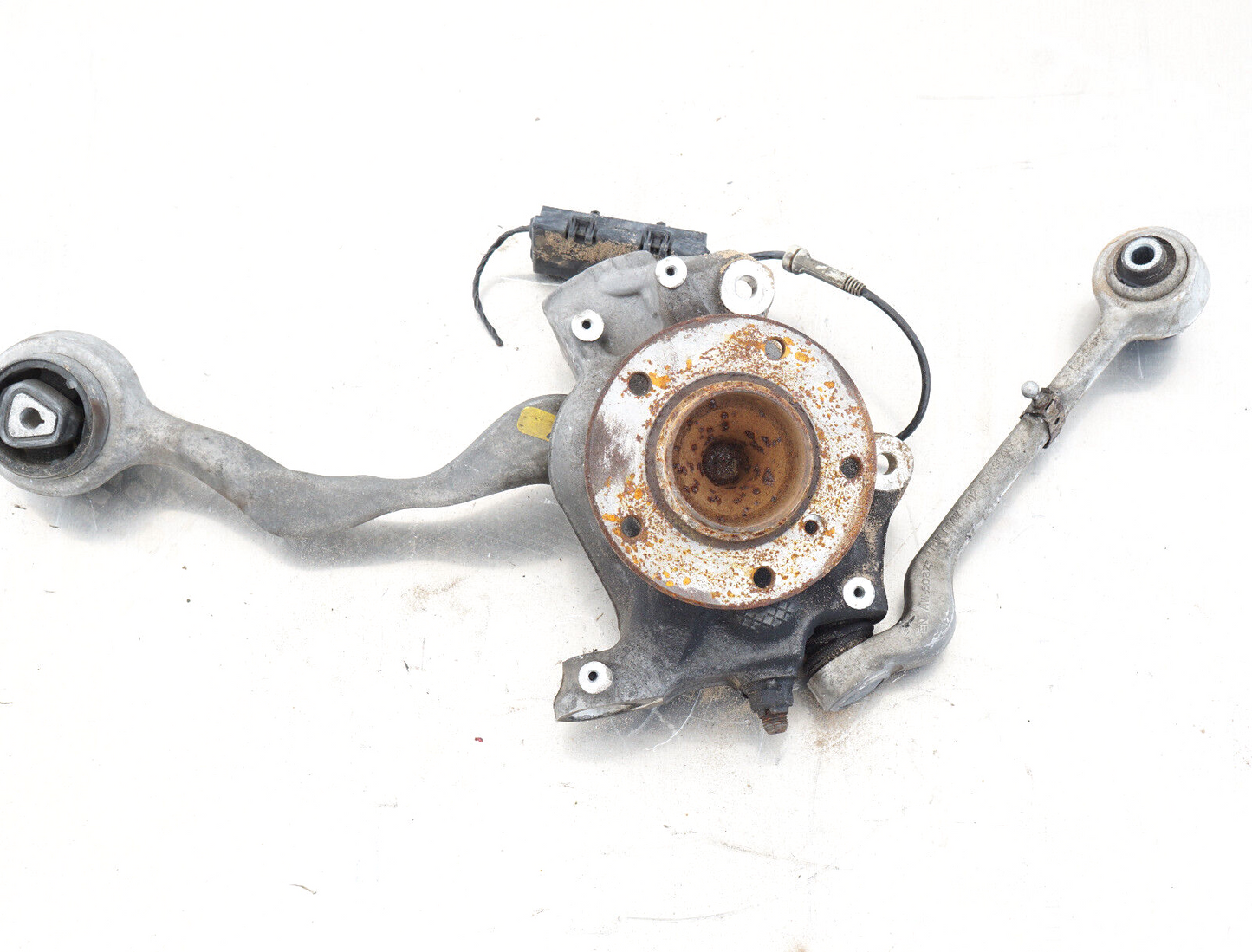 2009 - 2011 BMW 328i E93 FRONT LEFT DRIVER SIDE SPINDLE KNUCKLE WHEEL HUB OEM