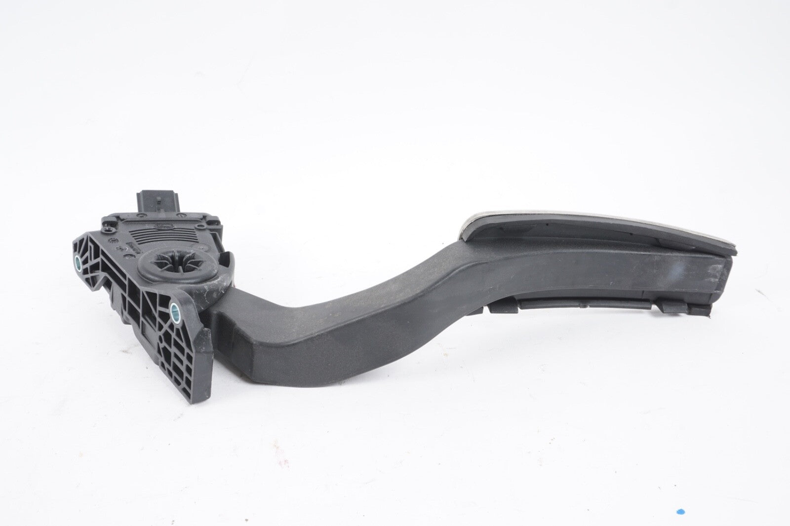 2014-2020 MASERATI GHIBLI QUATTROPORTE GAS ACCELERATOR THROTTLE PEDAL W/ PAD OEM