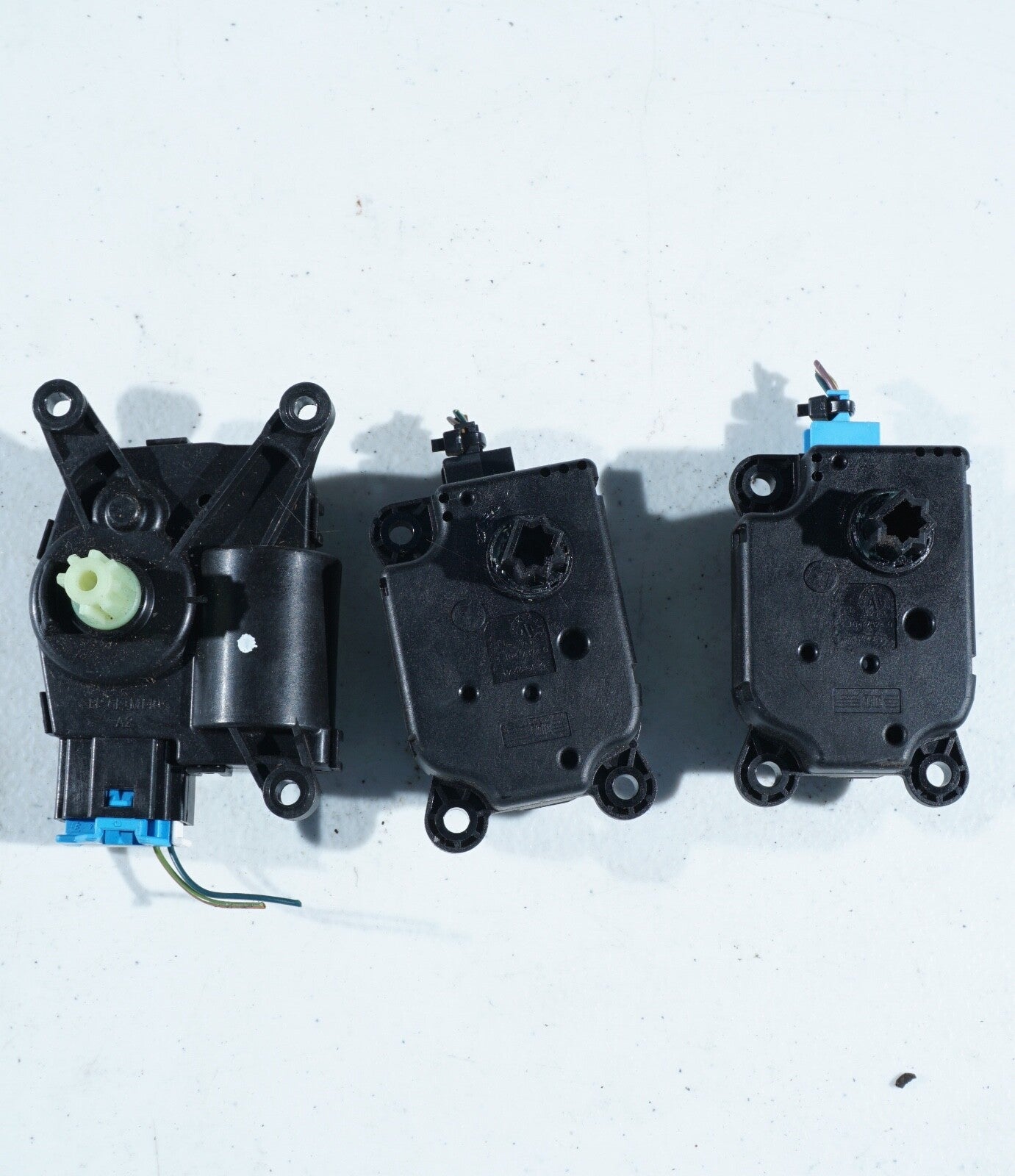 2012-2018 FORD FOCUS HVAC AC HEATER FLAP BLEND DOOR MOTOR ACTUATOR SET OF 3 OEM