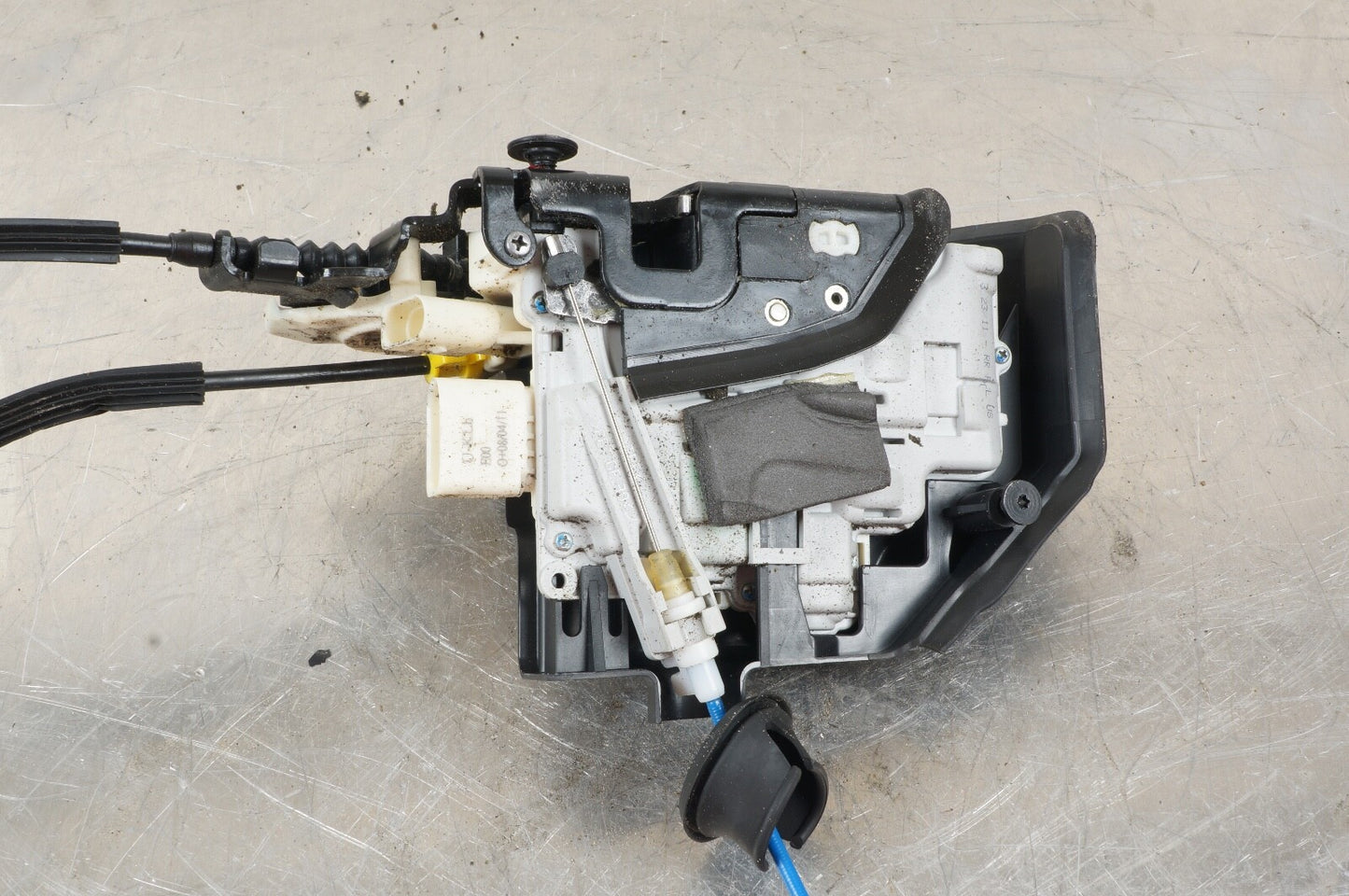 2011 - 2018 AUDI A8 L REAR LEFT SIDE DOOR LATCH LOCK ACTUATOR OEM 4H0839015