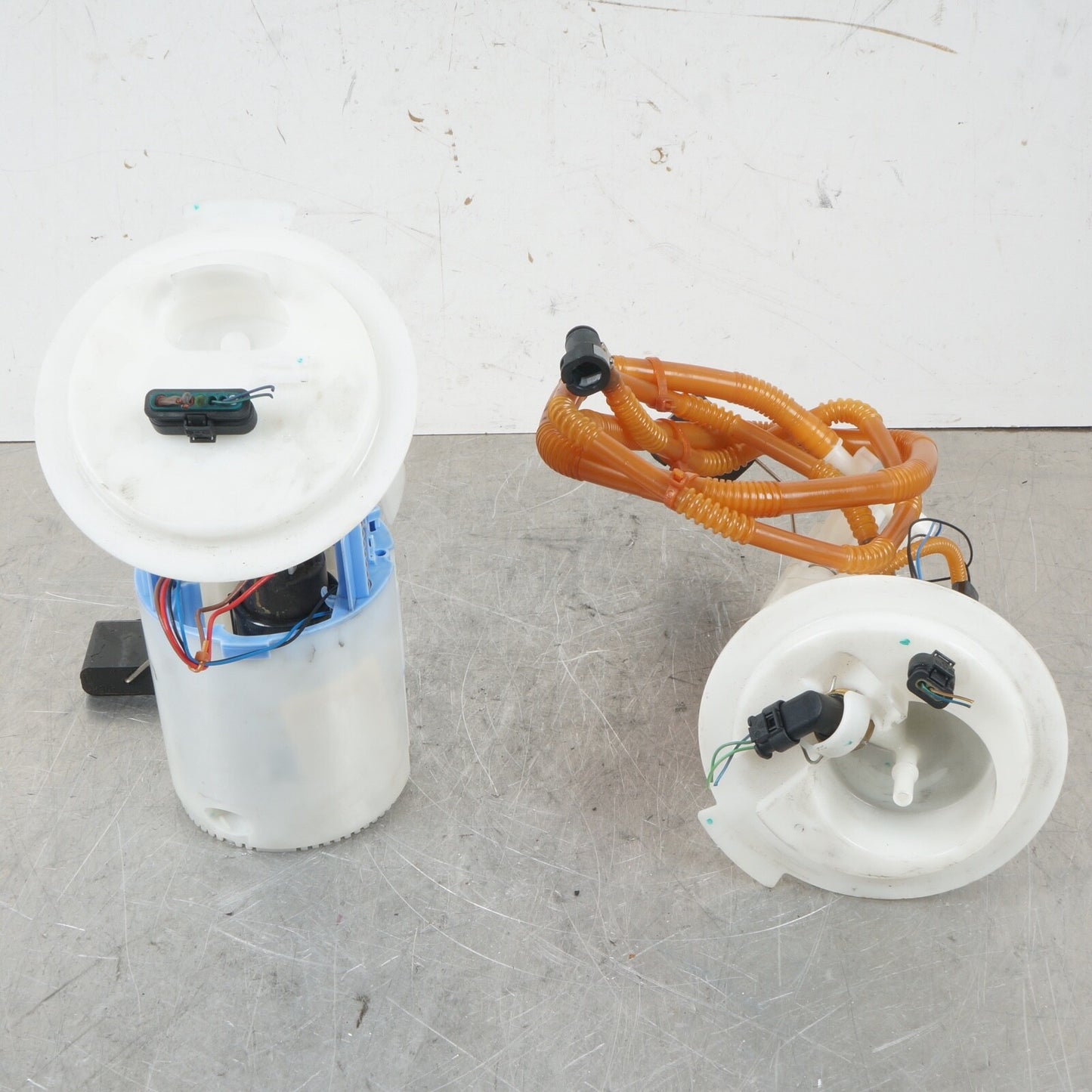 08-11 Mercedes W204 C300 Left Right Side Fuel Pump Level Sensor 2044700894 OEM