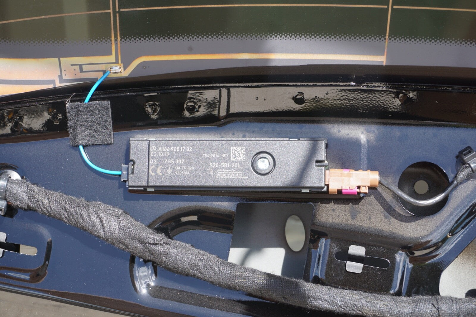 2015 - 2020 MERCEDES GLA250 X156 TAILGATE BACK DOOR SHELL PANEL W/ GLASS OEM