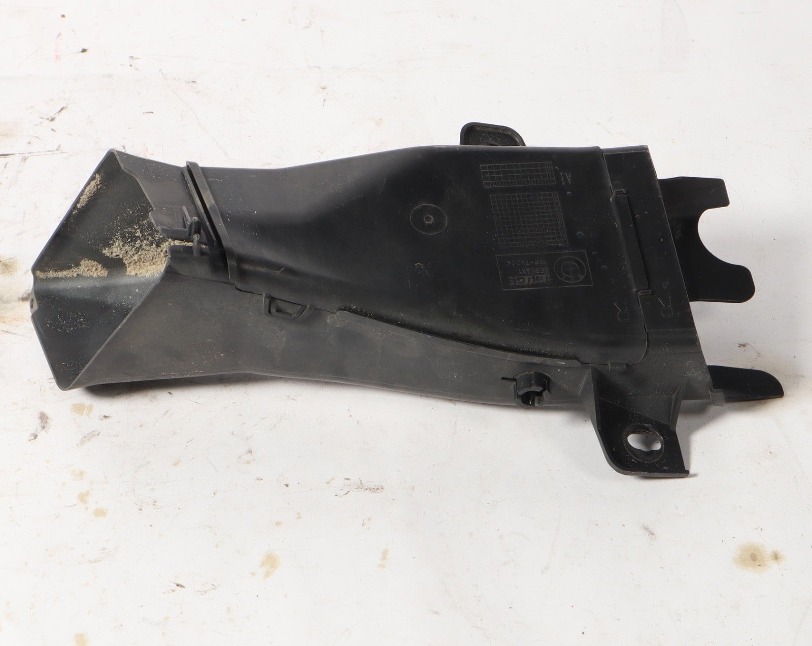 2012-2019 BMW 640I Gran Coupe Passenger Right Front Intake Air Duct 187798
