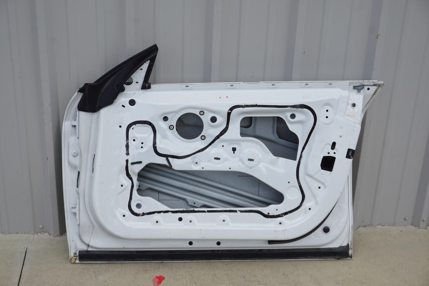 2012-2018 BMW 640i 650I F06 GRAN COUPE RIGHT PASSENGER FRONT EXTERIOR DOOR SHELL