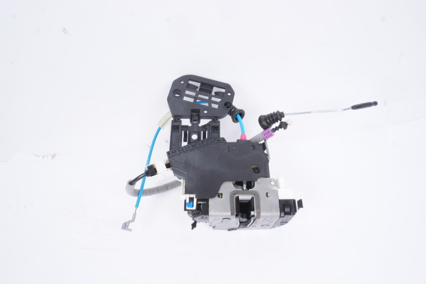 15 - 20 Mercedes GLA45 GLA250 lock door latch actuator right rear 2047303035