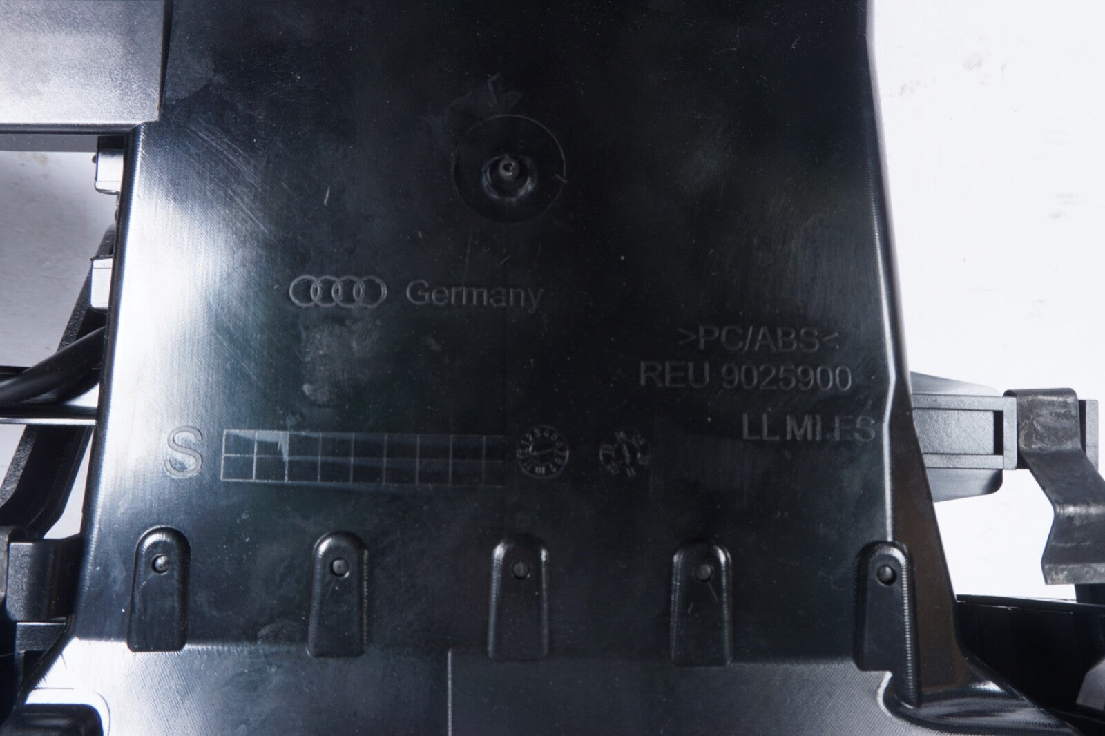 2012  - 2017 Audi A6 A7 Center Dash Dashboard Air Vent