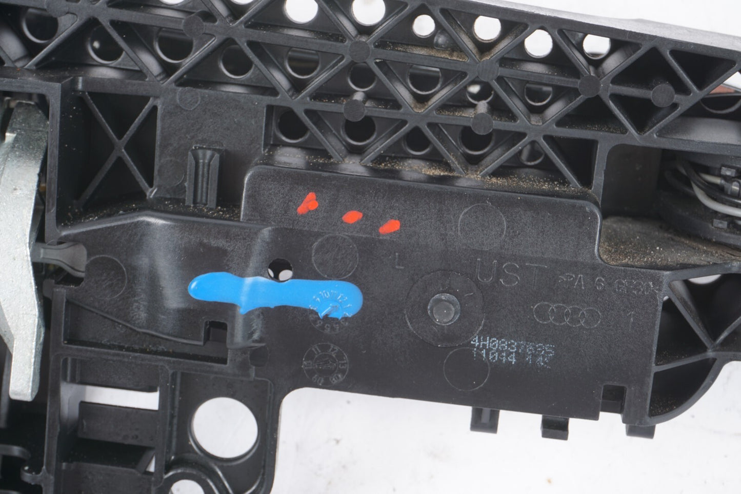 2012 - 2018 AUDI A7 S7 REAR LEFT DRIVER EXTERIOR DOOR HANDLE   OEM