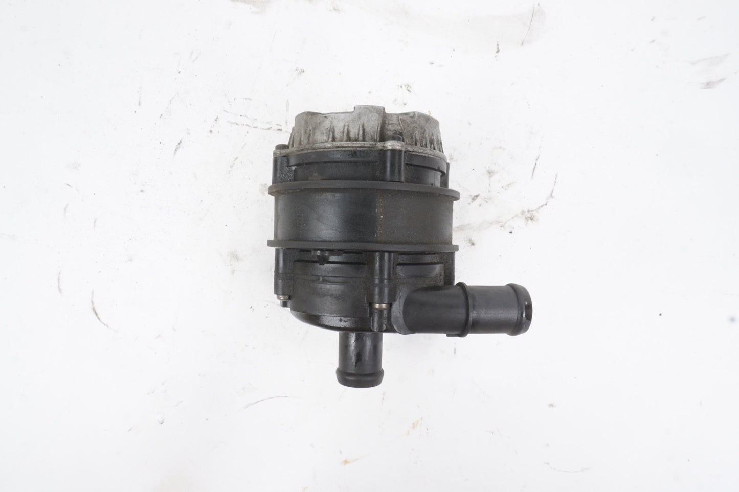 2014 - 2017 Maserati Ghibli Auxiliary Secondary Electric Water Pump 670005347