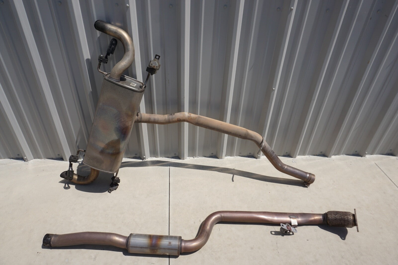 2017-2020 ALFA ROMEO GIULIA  2.0L REAR EXHAUST MUFFLER W/ DOWNPIPE TUBE OEM