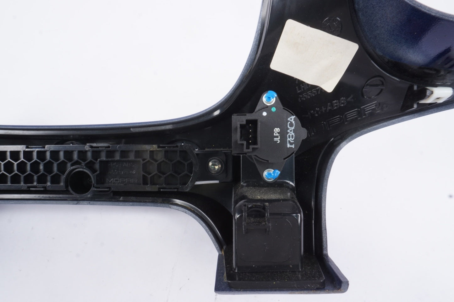 2016-18 FIAT 500X CENTER DASH TRIM BEZEL W/ HAZARD TRACTION SWITCH BLUE OEM