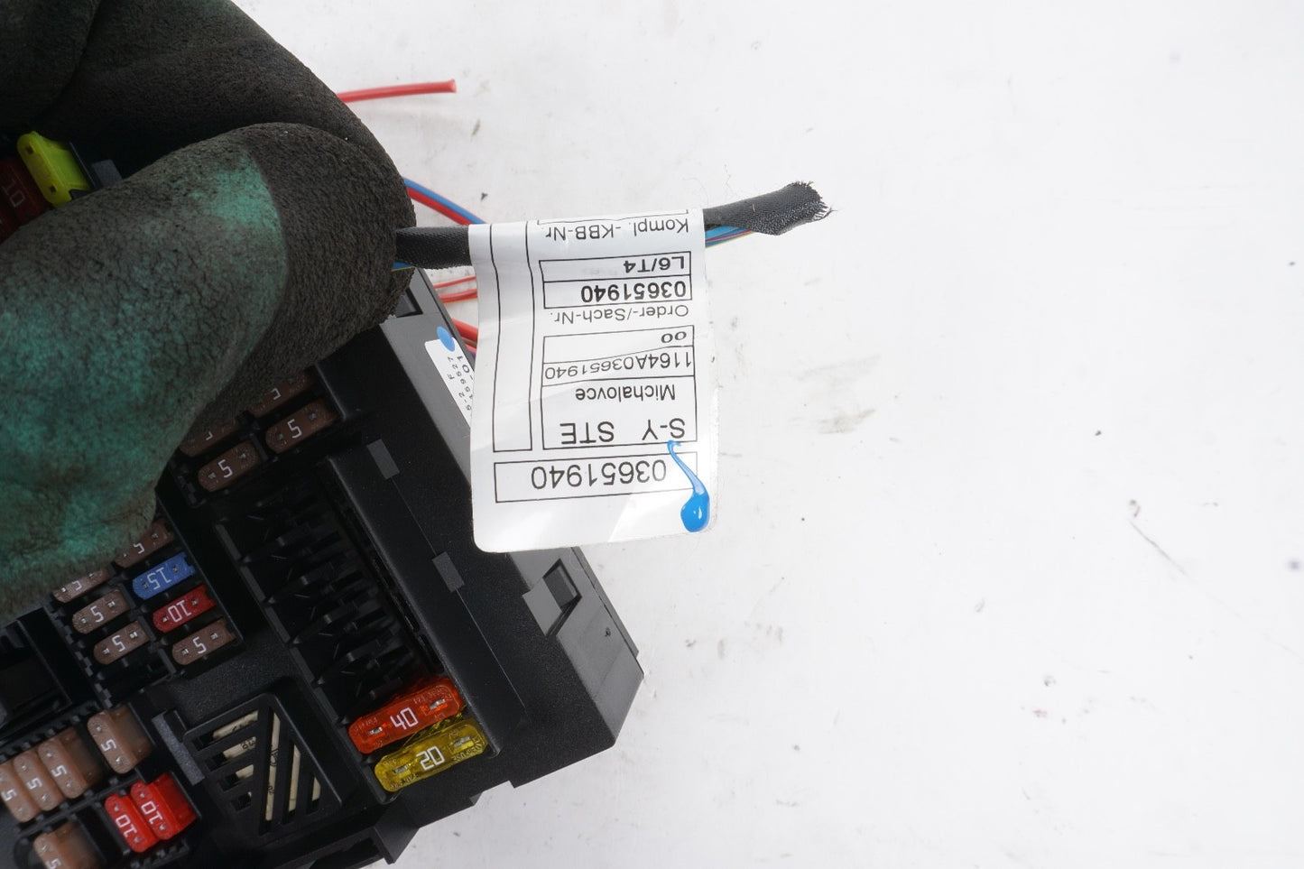 2012-2019 BMW 650I REAR TRUNK MOUNTED CABIN FUSE BOX 9252812 OEM 2013 2014 2015
