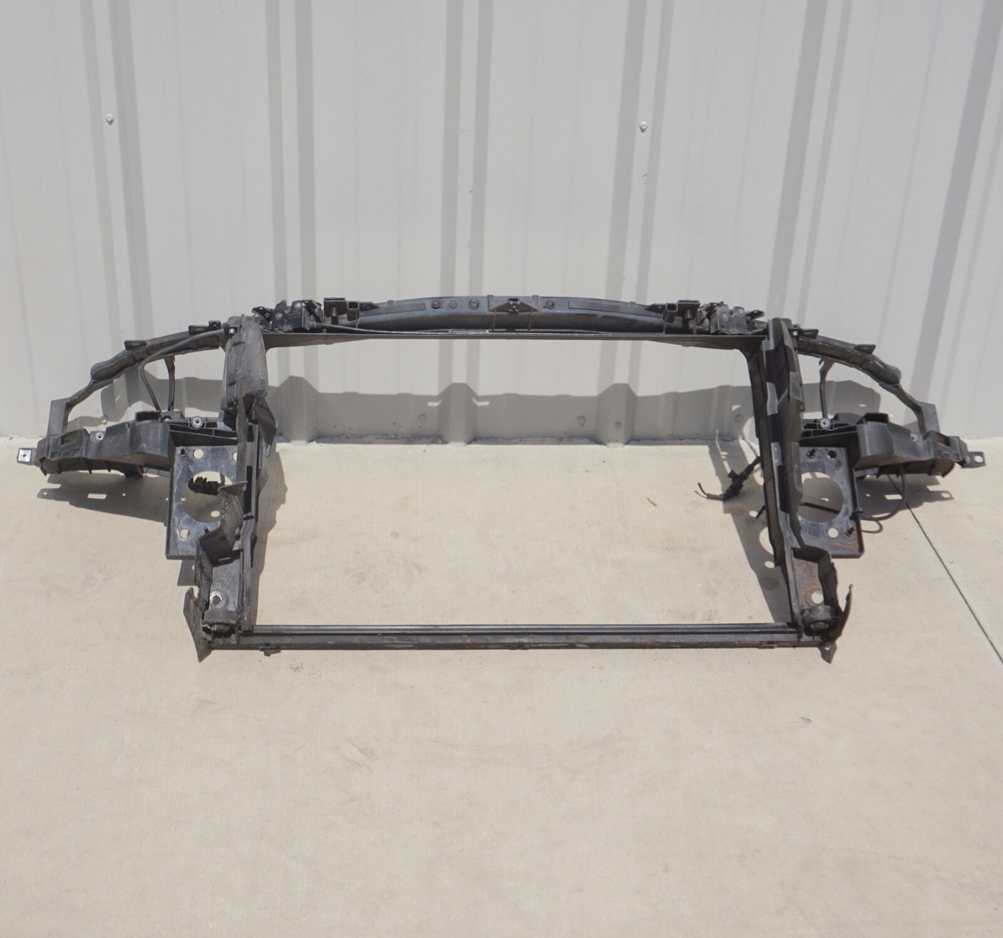 06-10 AUDI A8 QUATTRO 4.2L ENGINE RADIATOR CARRIER BRACKET SUPPORT FRAME OEM