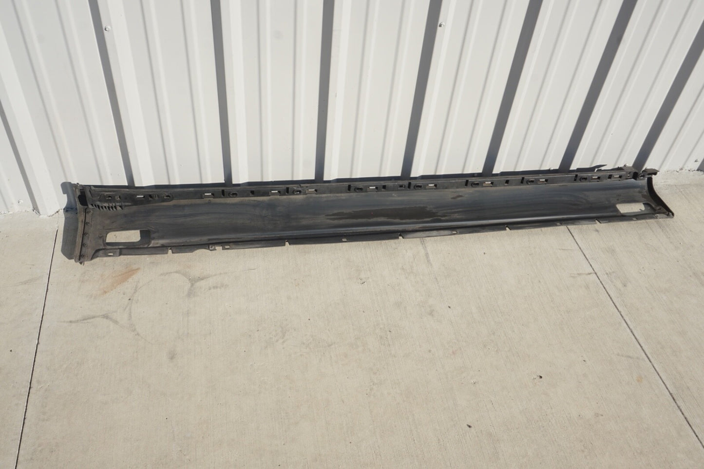 PORSCHE CAYENNE LEFT DRIVER SIDE SKIRT ROCKER PANEL MOLDING OEM 2011 - 2018 ??