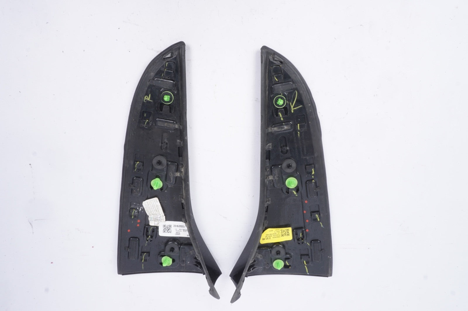 2020-2023 MERCEDES GLB250 LEFT AND RIGHT SET  REAR SPOILER SIDE MOLDING