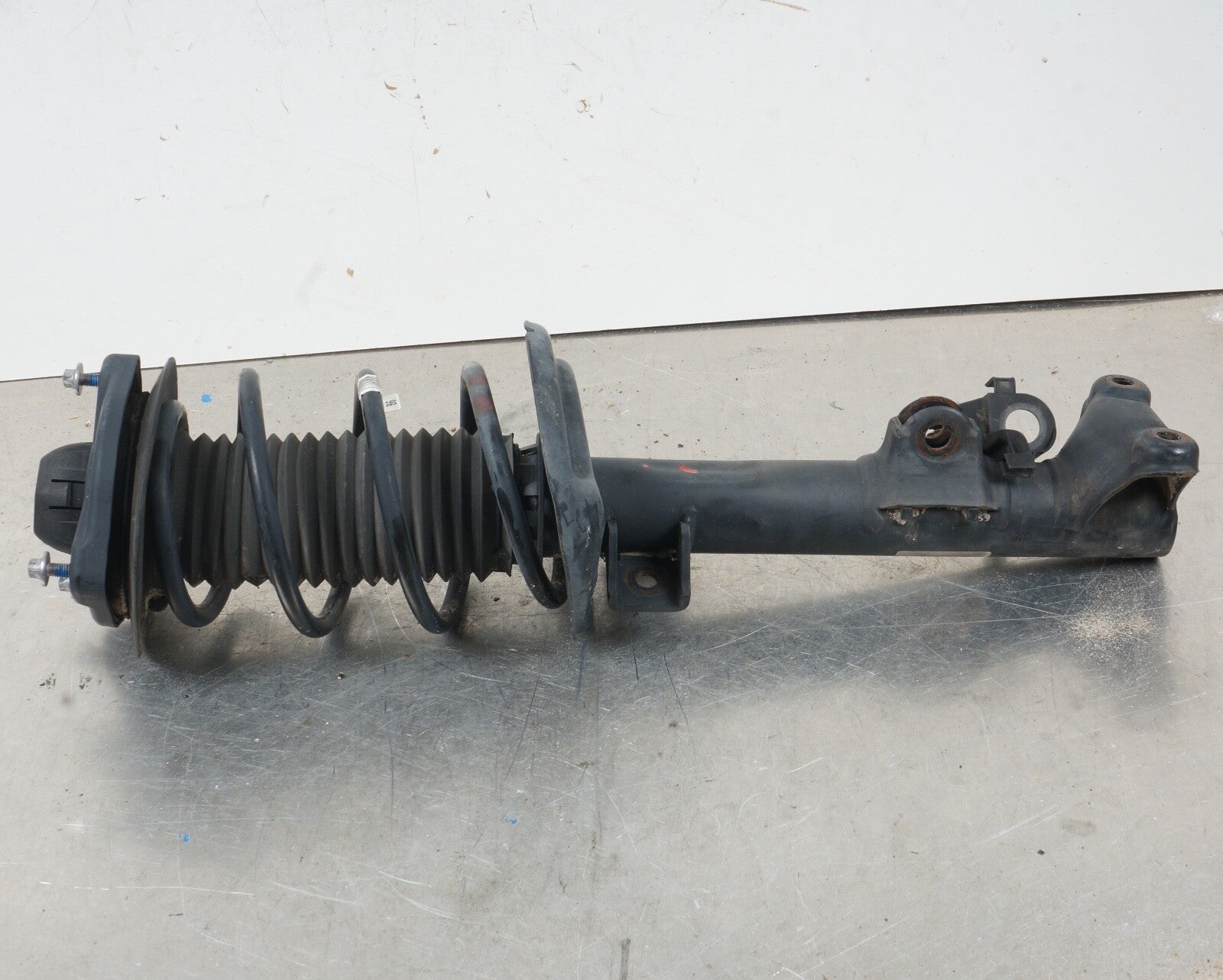 2010 - 2017 Mercedes C Class C250 Strut Shock Absorber W Coil Spring Front Right
