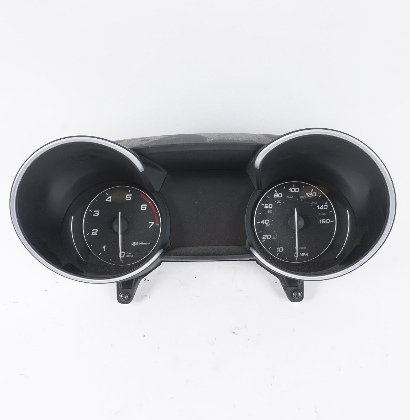 17 - 19 Alfa Romeo Giulia 2.0L INSTRUMENT CLUSTER GAUGE SPEEDOMETER  OEM