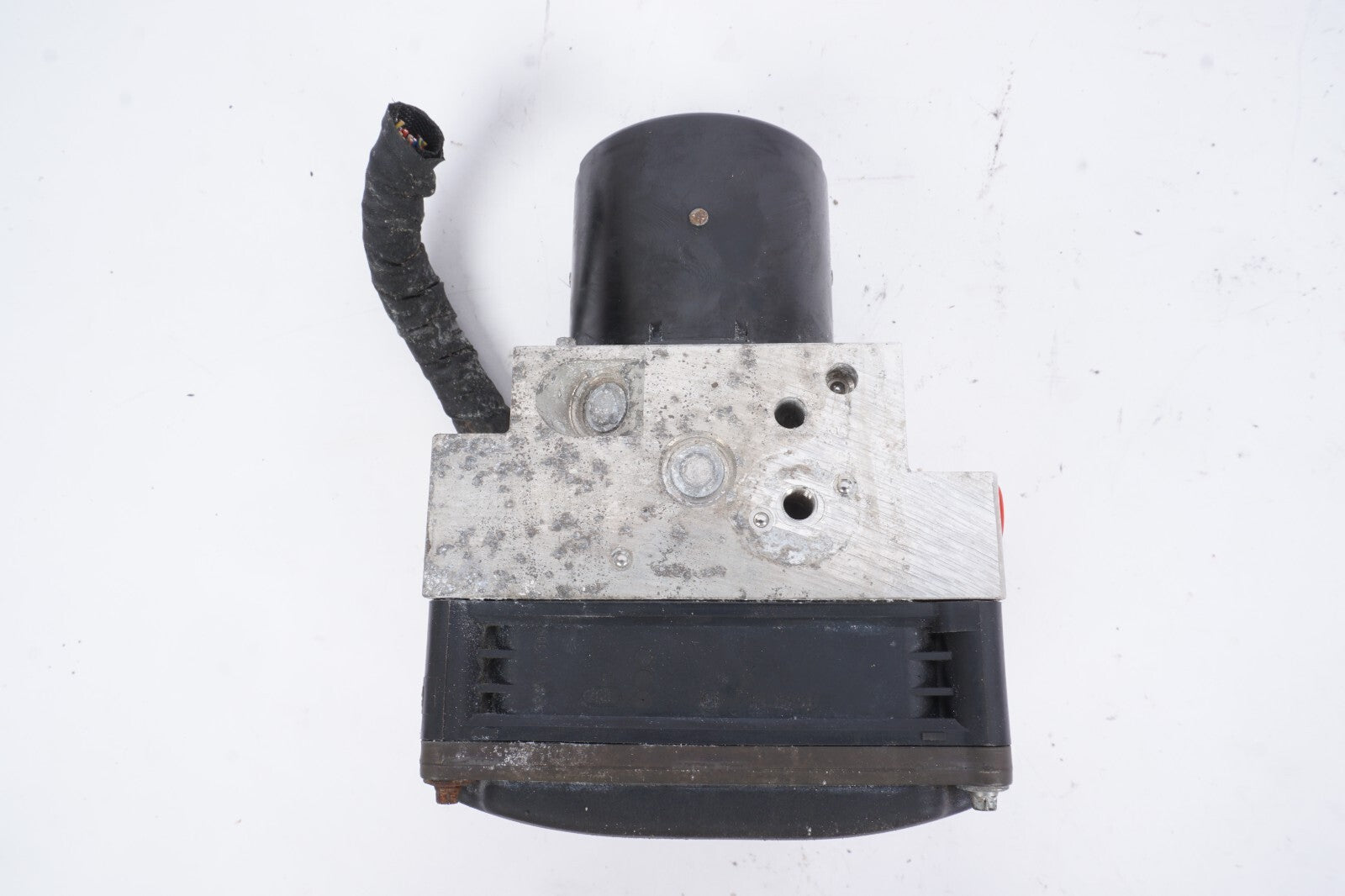 08-10 BMW E64 650i ABS Anti Lock Brake Pump  OEM