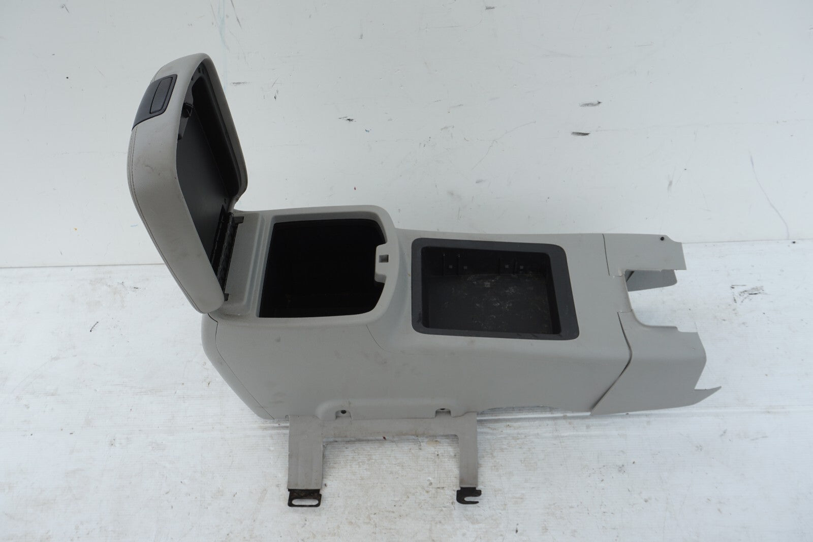 2007 - 2014 Chevy Silverado Tahoe Suburban Center Console Panel OEM