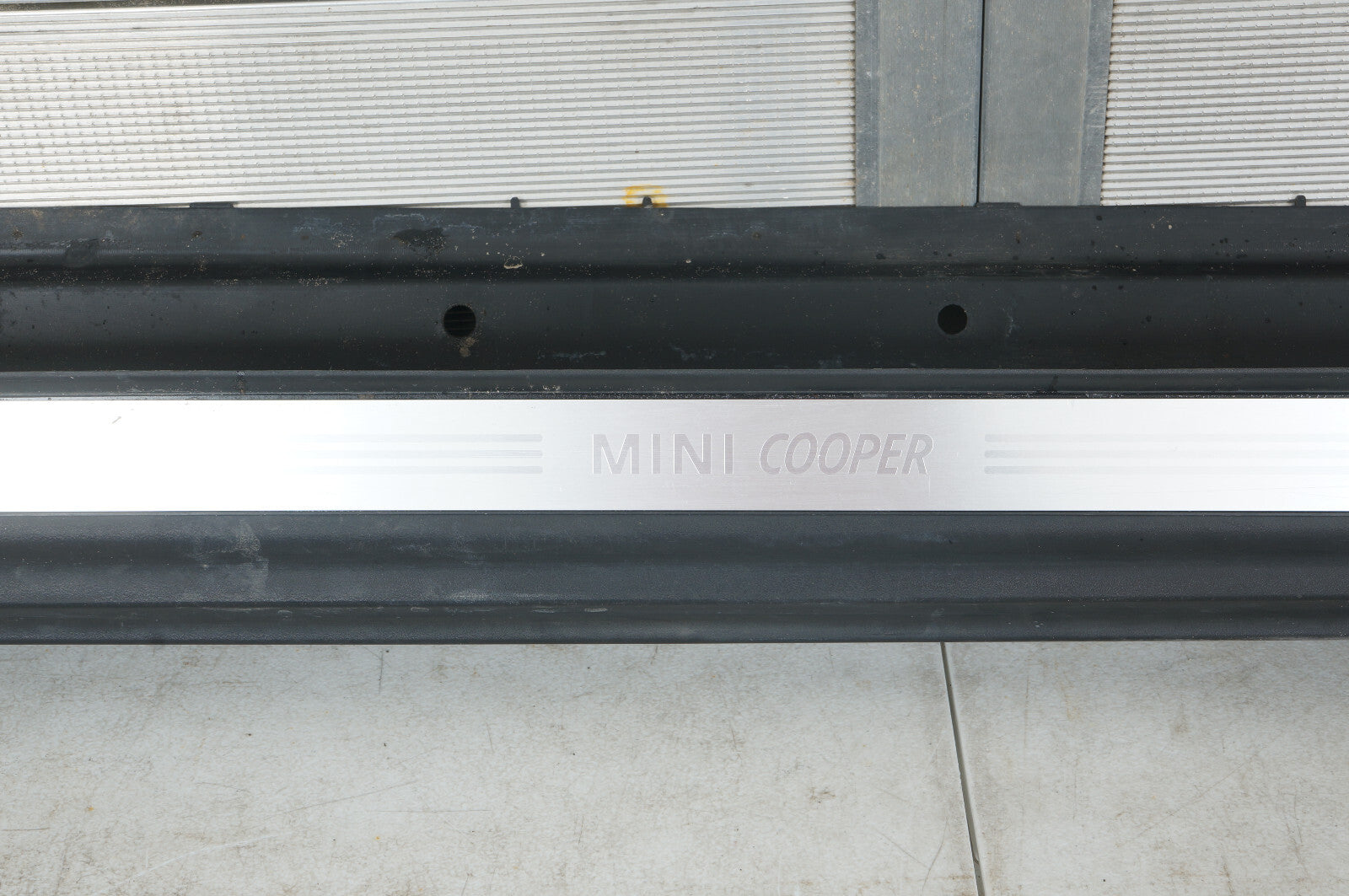 2007 - 2015 Mini Cooper S R56 R57 R58 LEFT DRIVER SIDE ROCKER PANEL 7147915 OEM