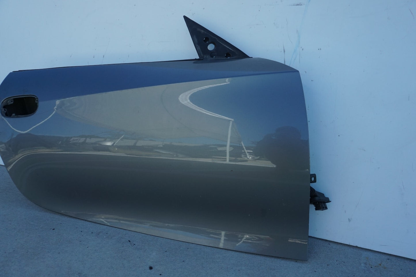 2003-2008 BMW Z4 E85 FRONT RIGHT PASSENGER DOOR SHELL  OEM