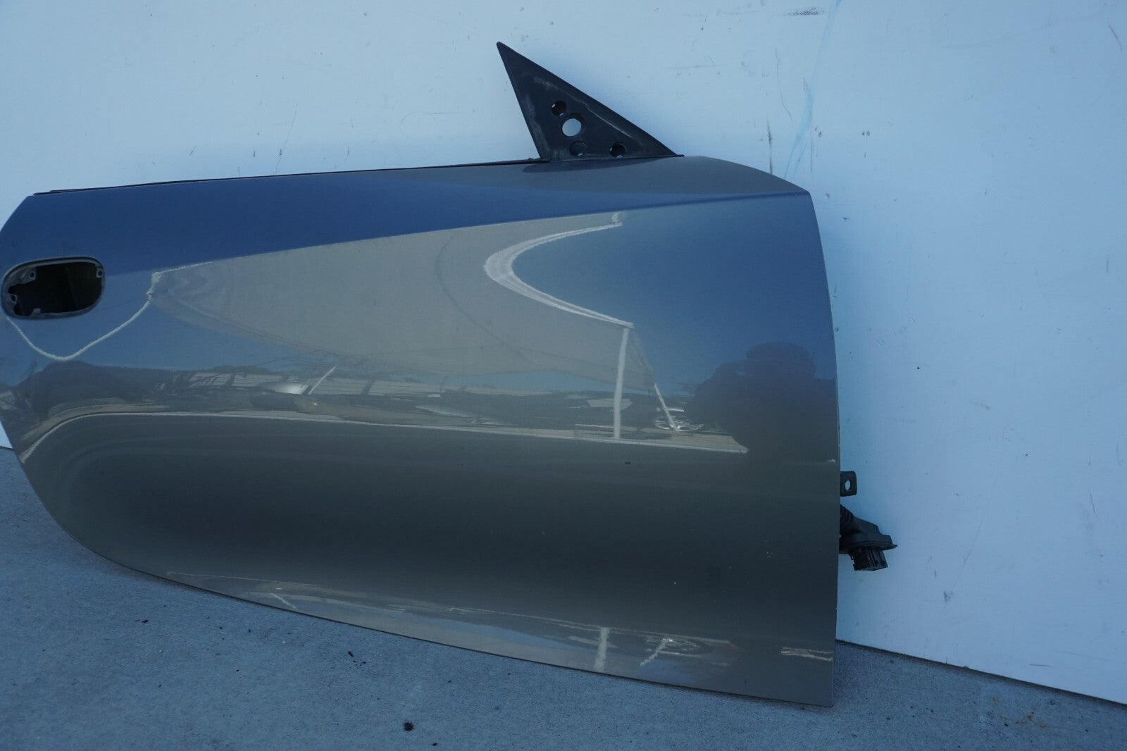 2003-2008 BMW Z4 E85 FRONT RIGHT PASSENGER DOOR SHELL  OEM