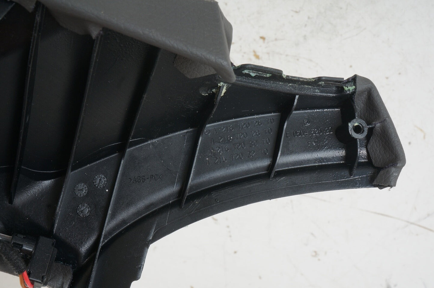07-10 Mercedes W216 CL550 Front Right Passenger Side Interior Door Panel Trim