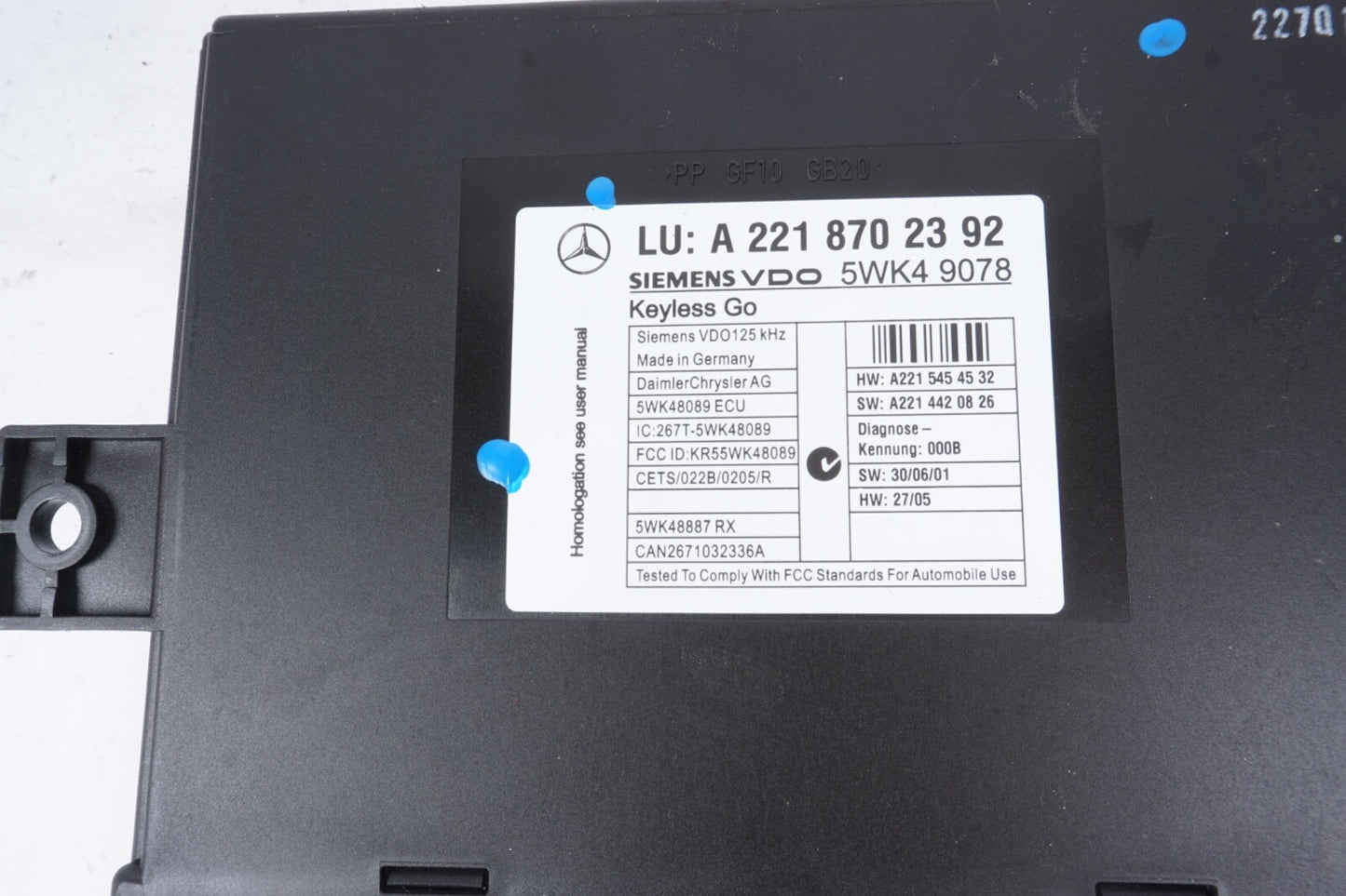 07-10 Mercedes W221 S550 CL550 Keyless Go Control Module 2218707392 OEM