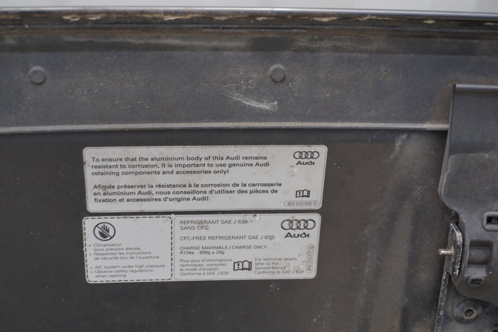 2011-2014 AUDI A8 HOOD BONNET SHELL PANEL ENGINE COVER ASSY OEM