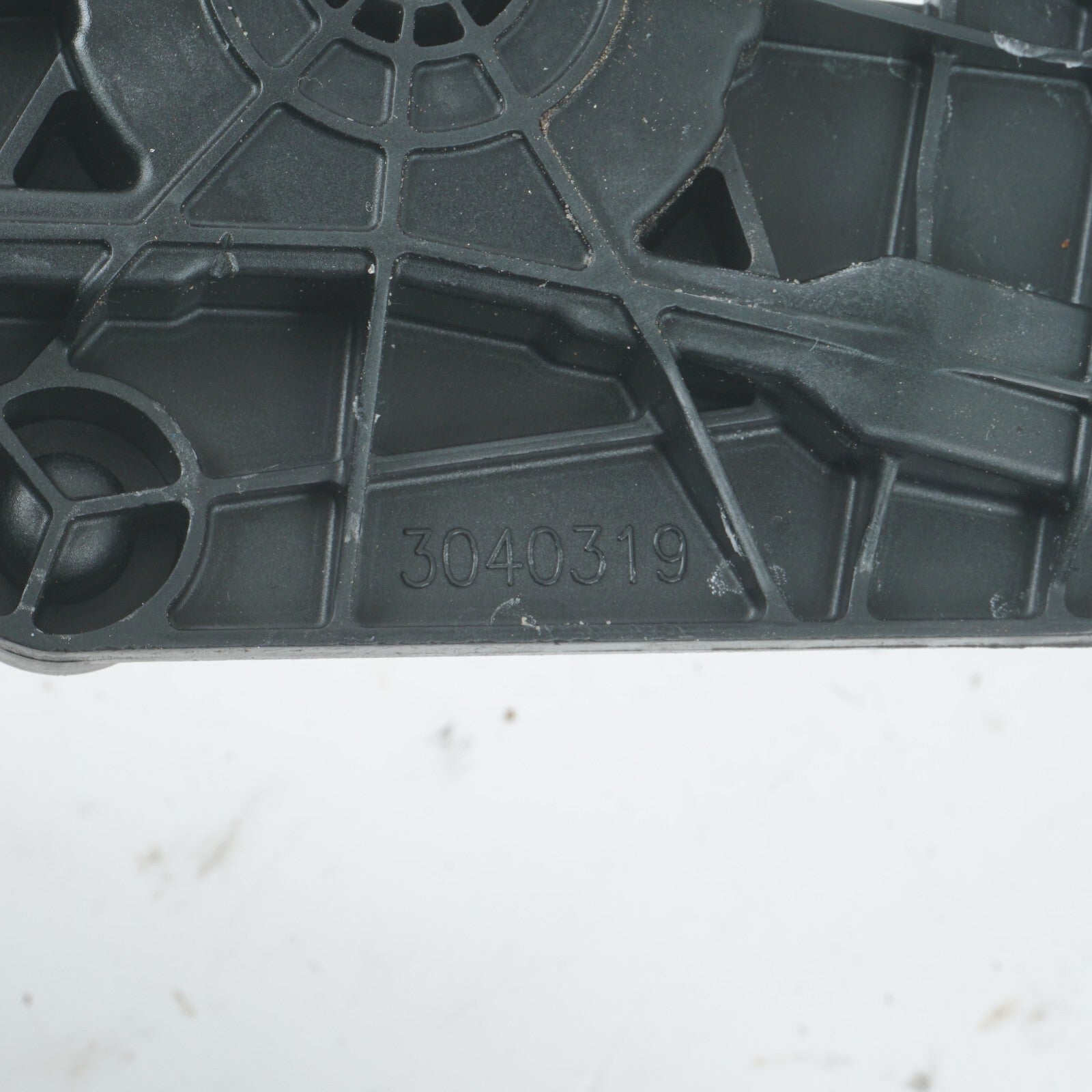 17-20 CHRYSLER PACIFICA FRONT RIGHT PASSENGER SIDE DOOR WINDOW REGULATOR OEM