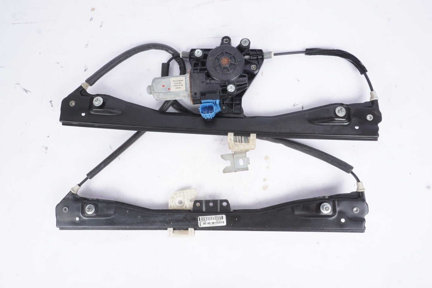 2017 - 2024 NISSAN TITAN FRONT RIGHT SIDE DOOR WINDOW REGULATOR OEM 80700EZ00D