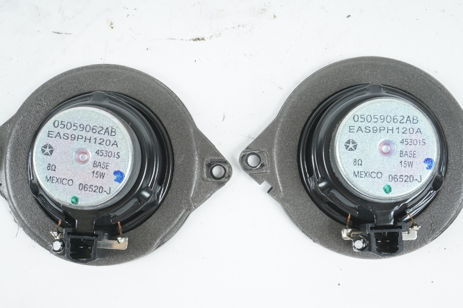 2017 - 2020 CHRYSLER PACIFICA DASH DASHBOARD SPEAKER LEFT & RIGHT OEM