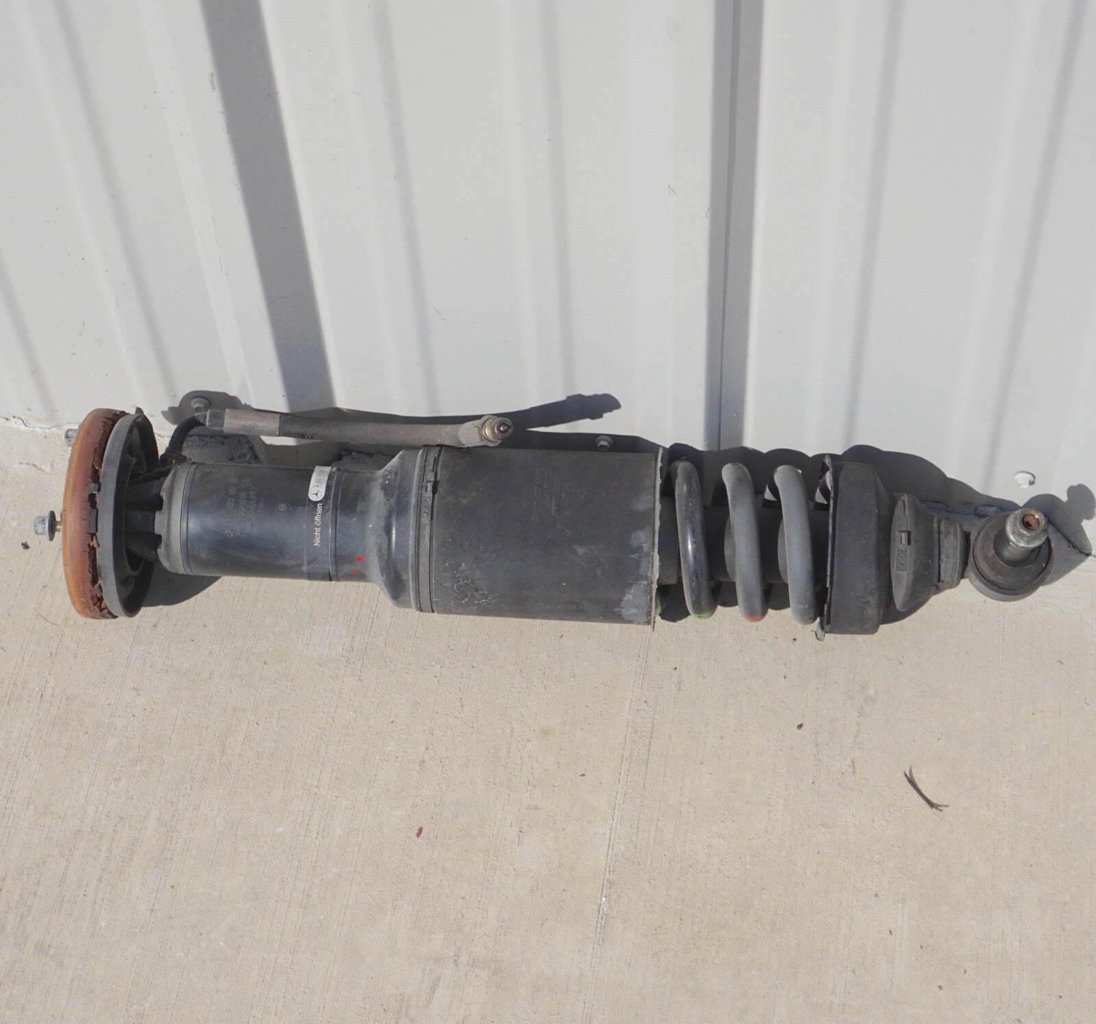 03-06 Mercedes R230 SL500 SL600 Front Right Hydraulic Shock Strut Absorber OEM