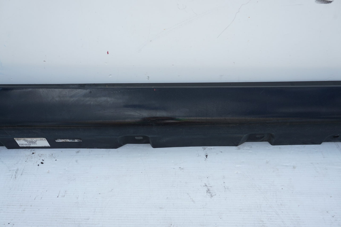 2010-2017 BMW 550I GT F07 RIGHT PASSENGER SIDE SKIRT ROCKER PANEL OEM
