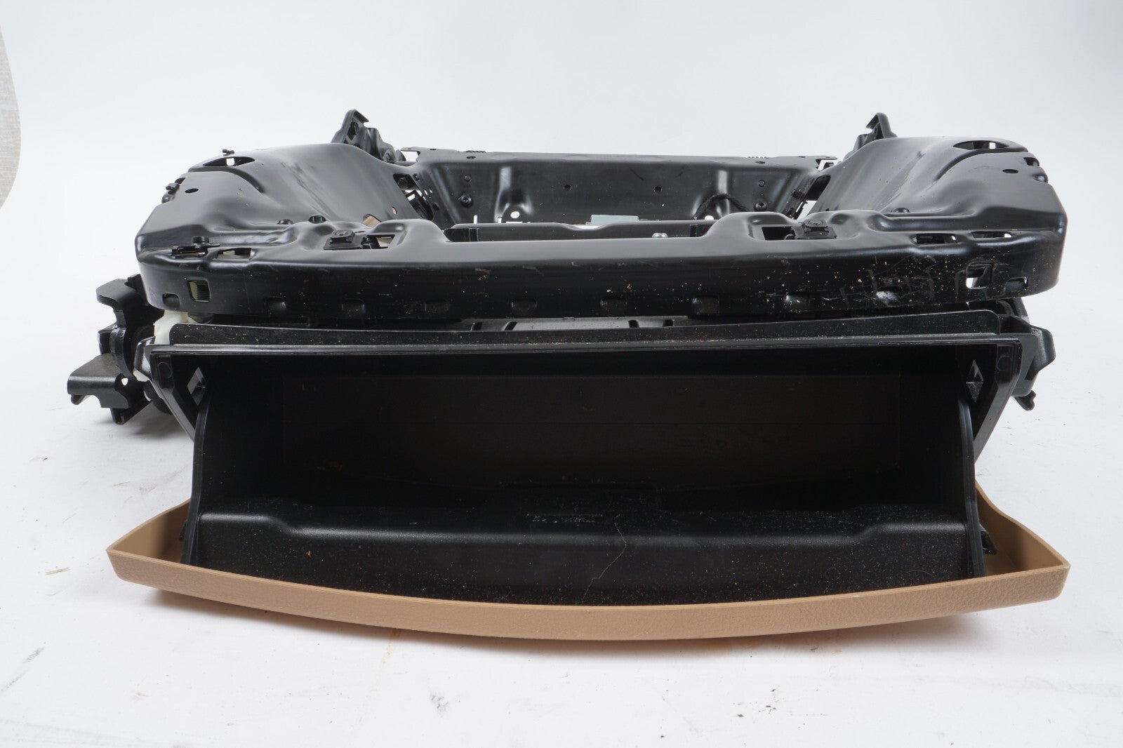 2011-2018 PORSCHE CAYENNE FRONT RIGHT PASSENGER LOWER SEAT FRAME TRACK RAIL  OEM