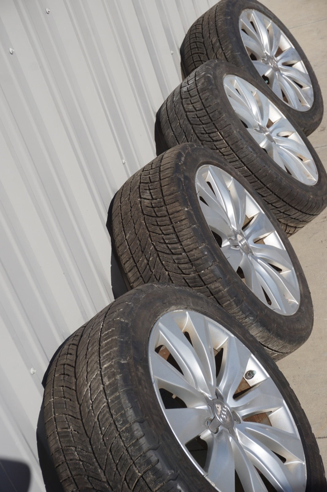 2008-2010 Audi A8 Quattro Wheels Rims  18  4E0601025BB OEM Set of 4