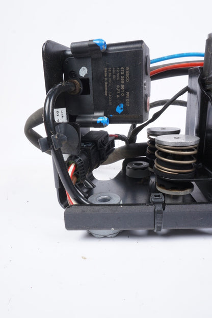 2010-2015 BMW 750LI XDRIVE - AIR Suspension Compressor / PUMP 6789450