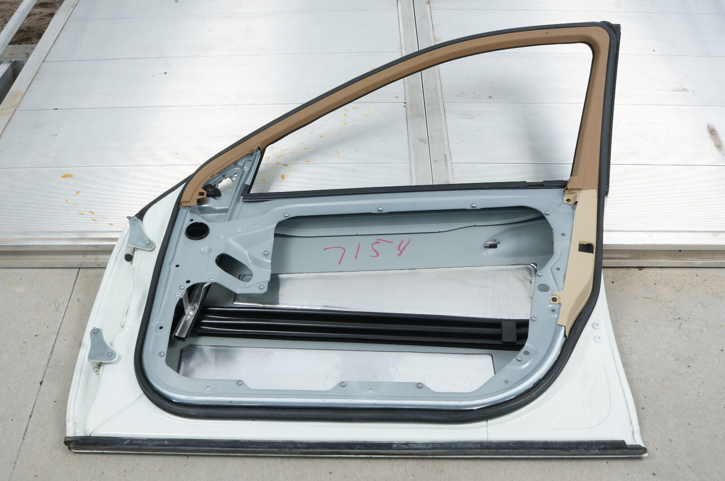 07 - 13 MERCEDES-BENZ S550 W221 FRONT RIGHT PASSENGER SIDE DOOR SHELL OEM