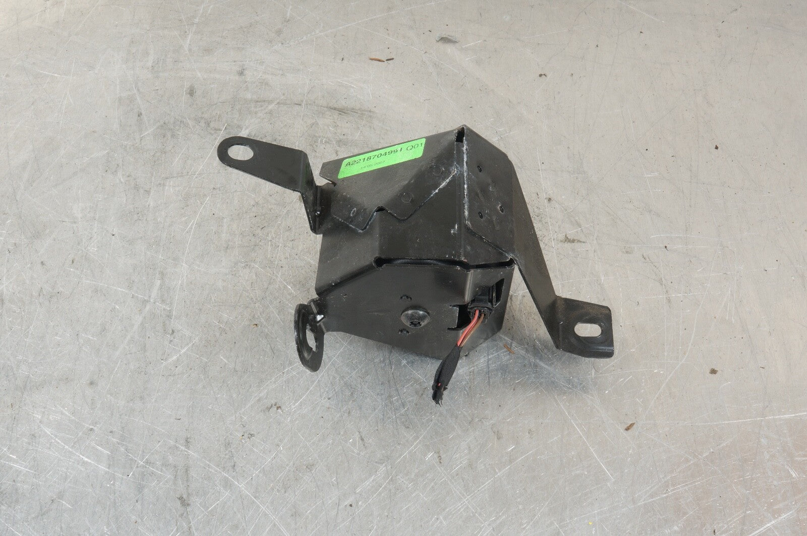 07-13 Mercede W221 S550 S63 AMG Anti Theft Alarm Horn Siren 2218701391 OEM