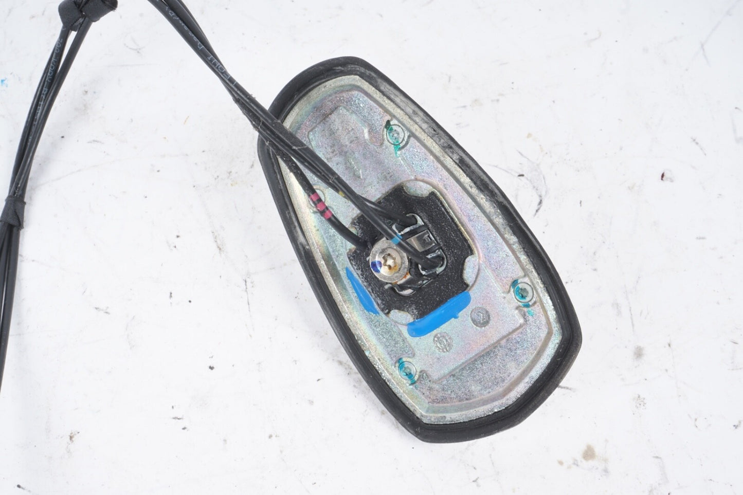 07-13 Mercedes W221 S400 S350 S63 AMG Top Roof Shark Fin Radio Antenna GPS OEM