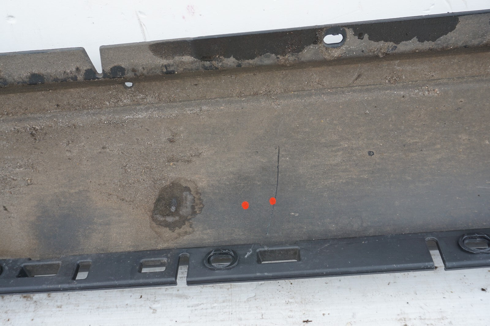 11-18 Porsche Cayenne 958 Right Side Skirt Molding Rocker Panel Cover  OEM