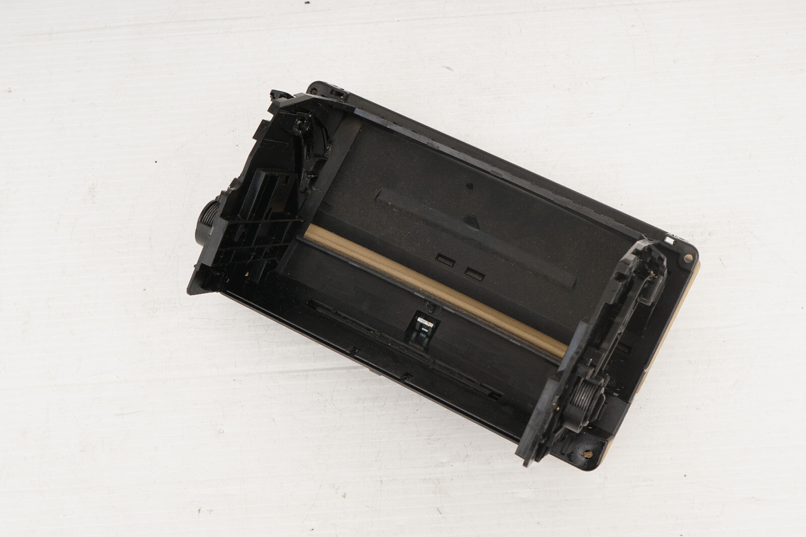 2007 - 2013 MERCEDES-BENZ S550 W221 CONSOLE DASH CD CHANGER COVER TRIM OEM