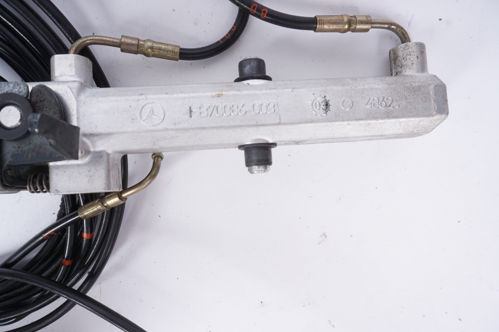 2003-11 Mercedes R230 SL500, SL55 AMG Roll Over Bar With Hydraulic Lines