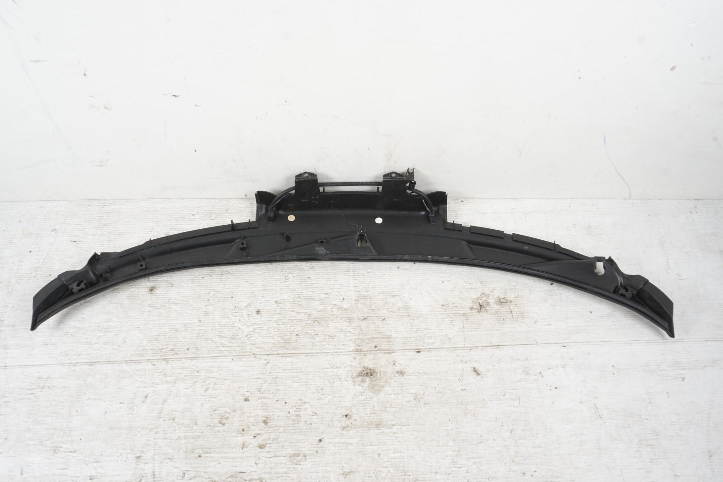 2000-2004 Porsche Boxster 986 Windshield Wiper Cowl Grille 99657206306 OEM