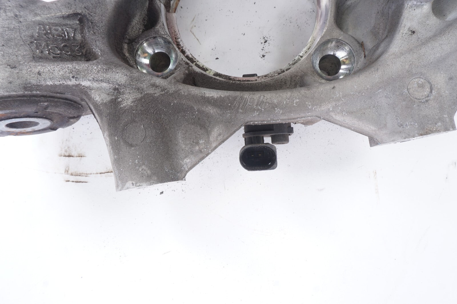 11 - 18 Porsche Cayenne 958 Rear Left Driver Spindle Knuckle Hub Housing OEM