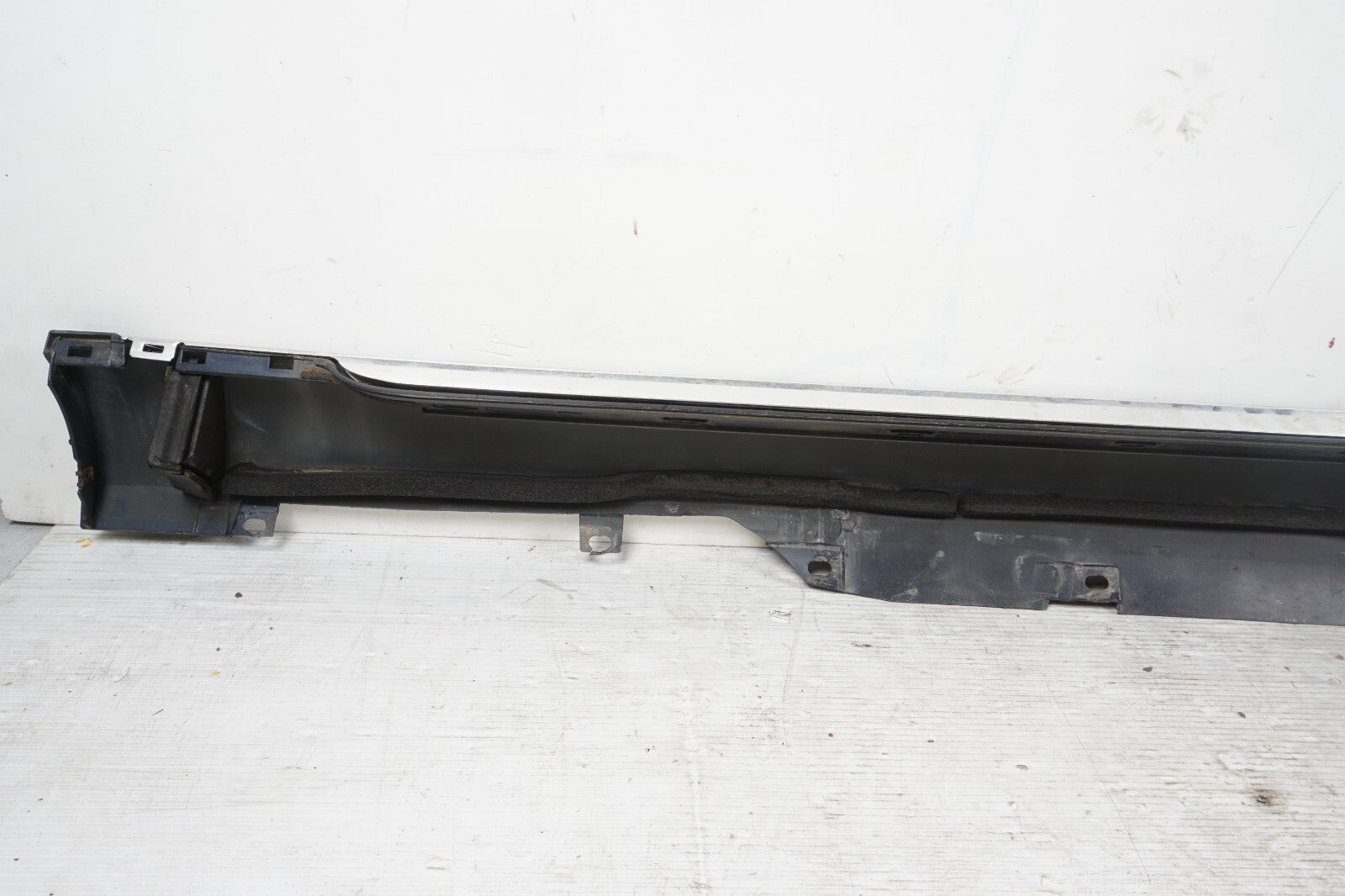 2011 - 2014 Audi A8L LONG Left Driver Side Rocker Panel Skirt Molding OEM