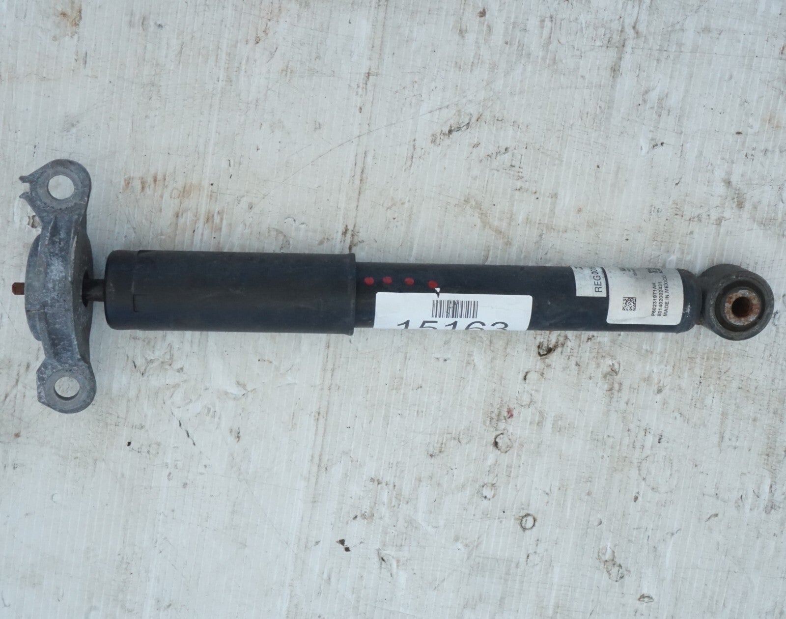 17-20 CHRYSLER PACIFICA REAR SHOCK STRUT ABSORBER RIGHT PASSENGER SIDE OEM
