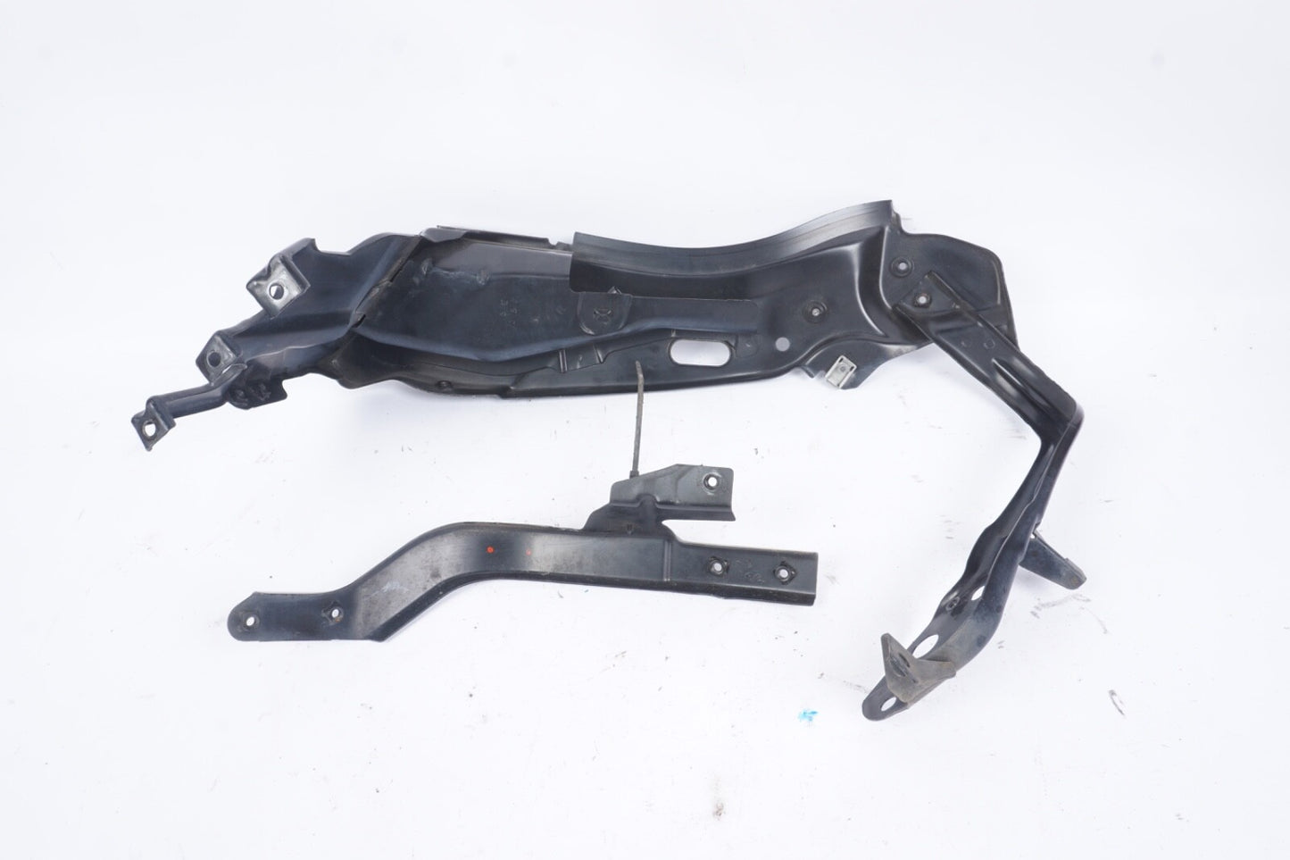 07-13 Mercedes S550 S600 Right Passenger Side Headlight Support Bracket Oem