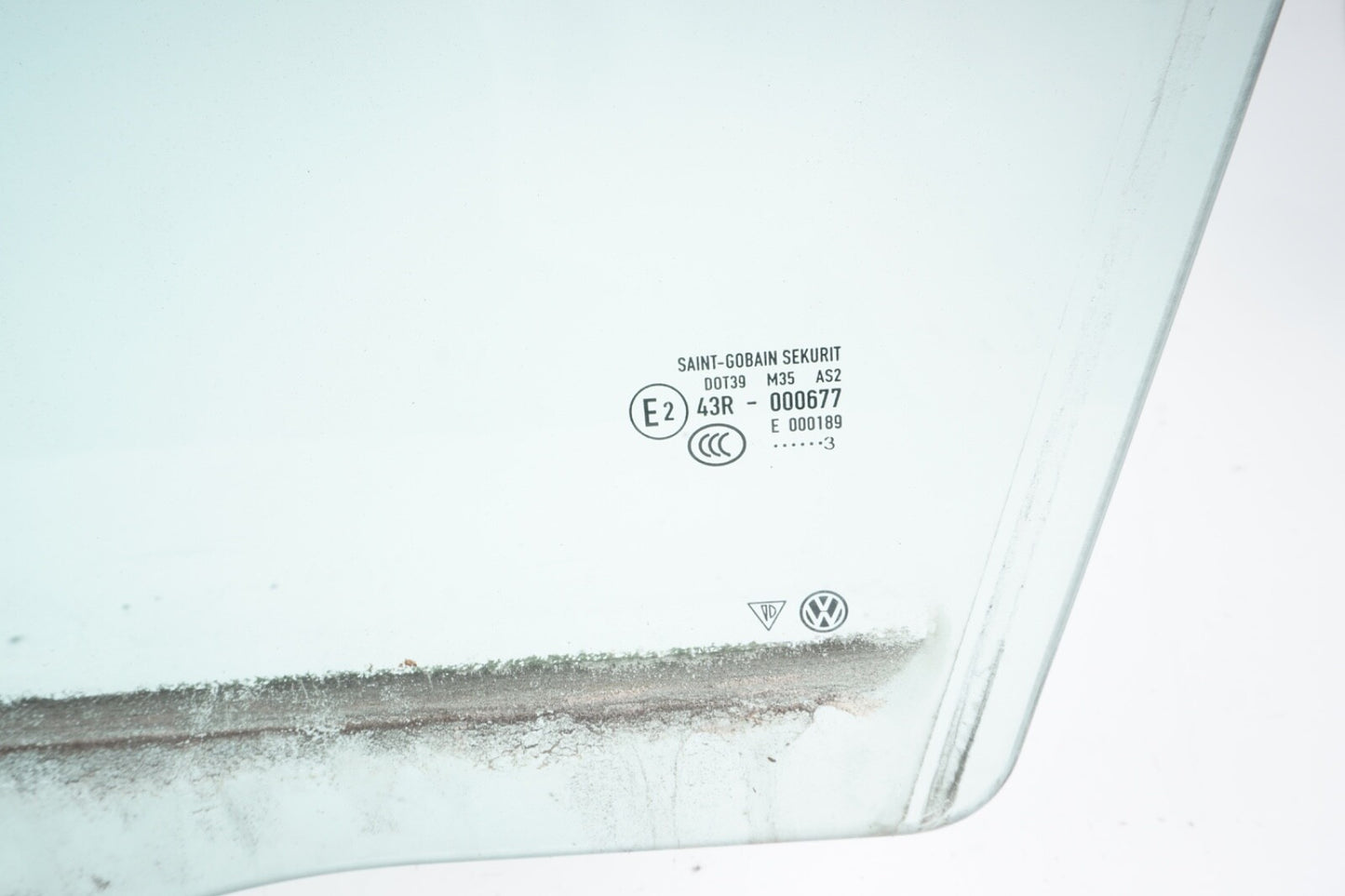2011-2018 PORSCHE CAYENNE - FRONT LEFT - DOOR Window Glass 95854251101