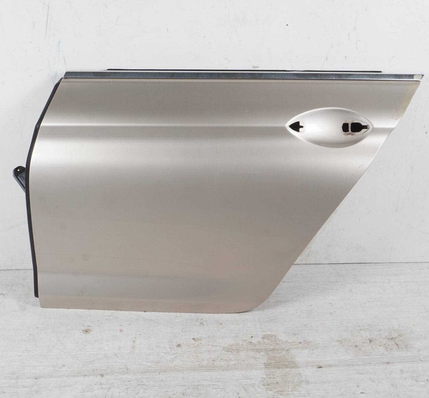 13-18 BMW 650i 640i Grand Coupe Rear Left Driver Side Door Shell OEM