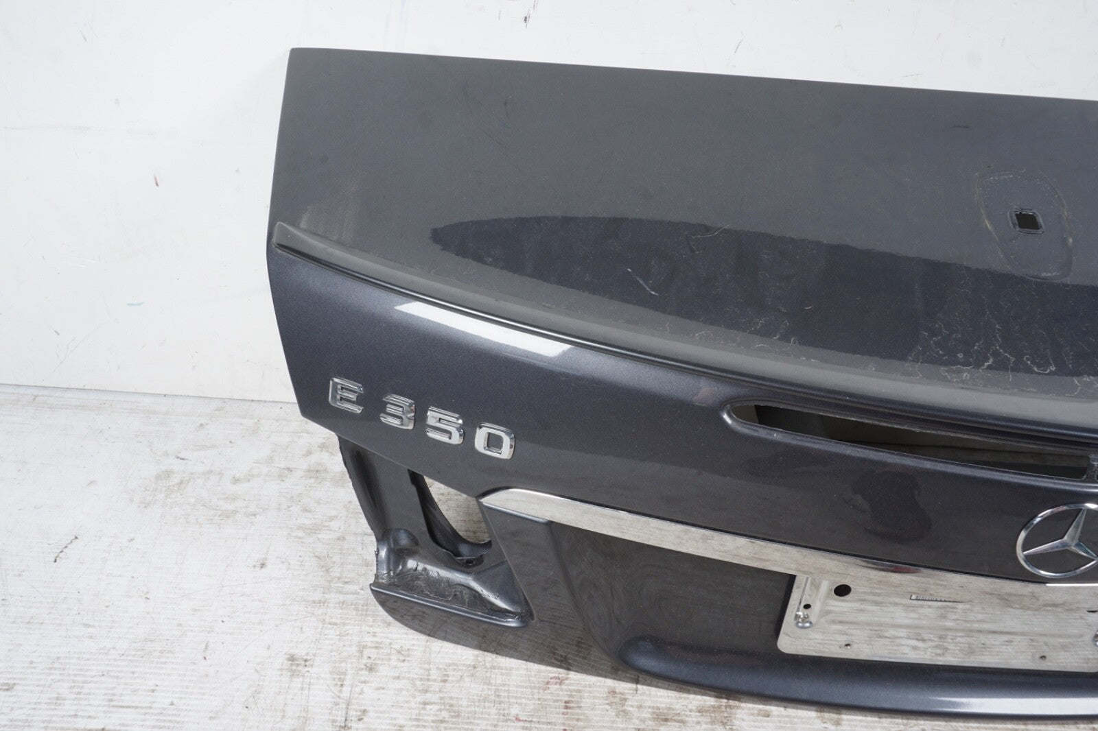11-17 Mercedes W207 E550 E400 E350 E550 Convertible Trunk Lid Panel Assembly OEM